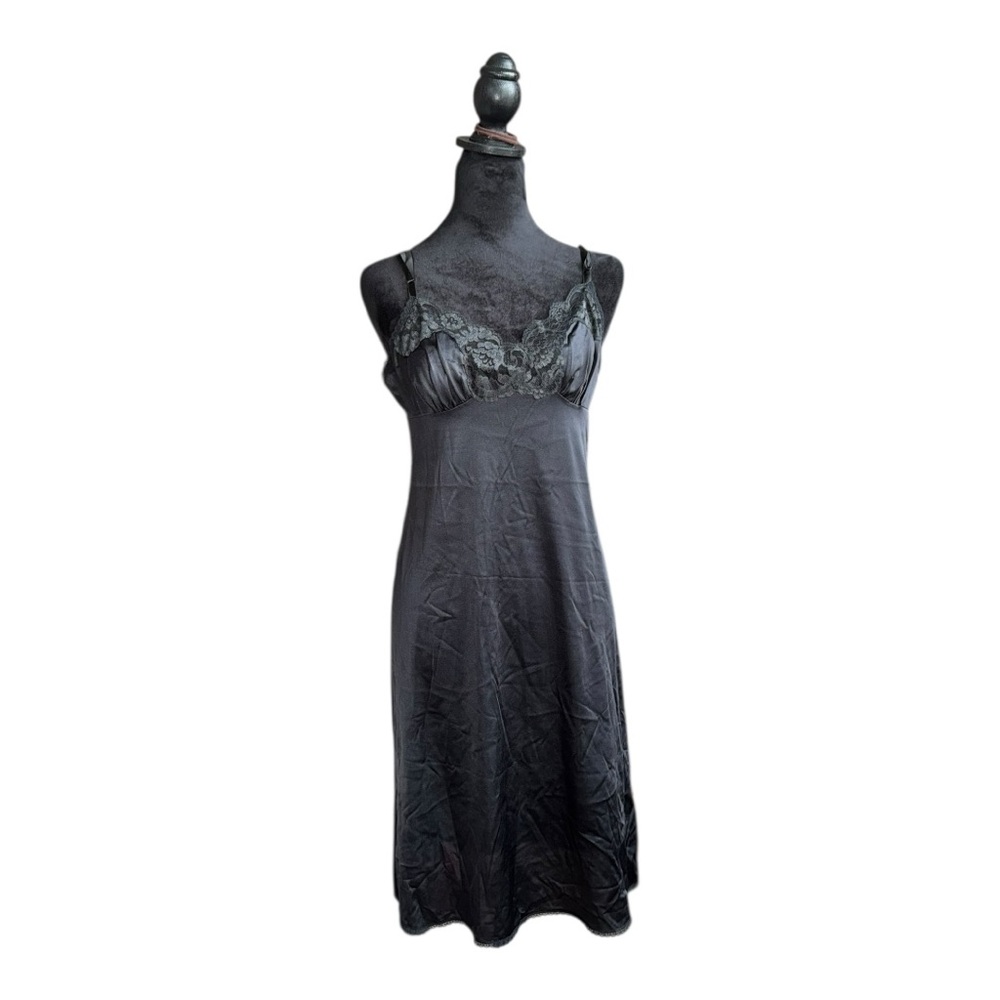 90s vintage by vassaretre  slip dress all nylon in black slightly sheer size 34‎